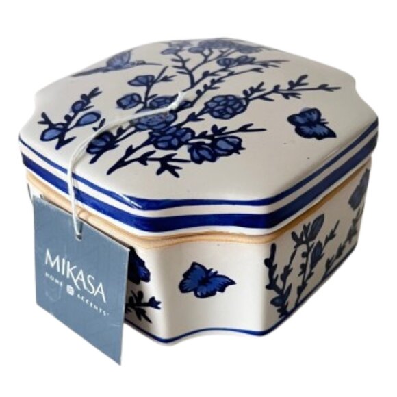 NEW Mikasa Chinoiserie Blue and White Porcelain Trinket Box- Large - Picture 2 of 15